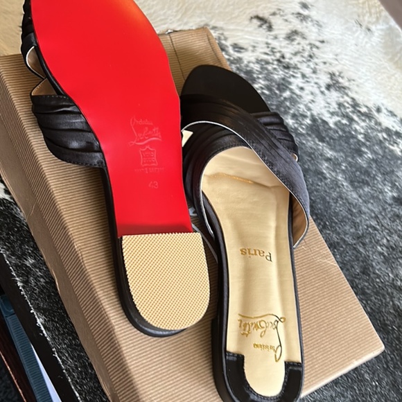 Brand new Christian louboutin sandals - Picture 4 of 6